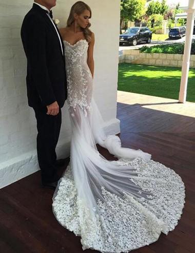 Off the Shoulder Short Sleeves Court Train Mermaid Wedding Dress with Appliques Lace DMF75