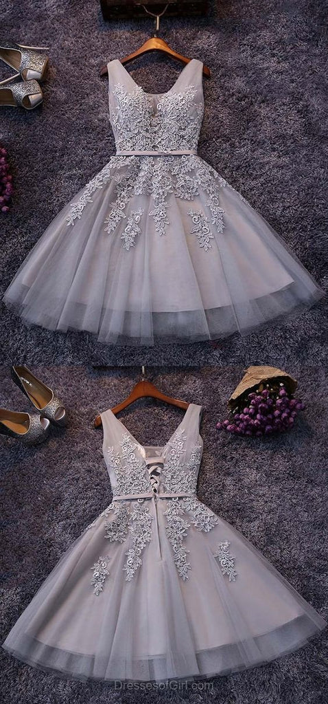 Princess Gray V-neck Lace Appliqued Homecoming Dresses,Grey Tulle Short Prom Dresses DM302