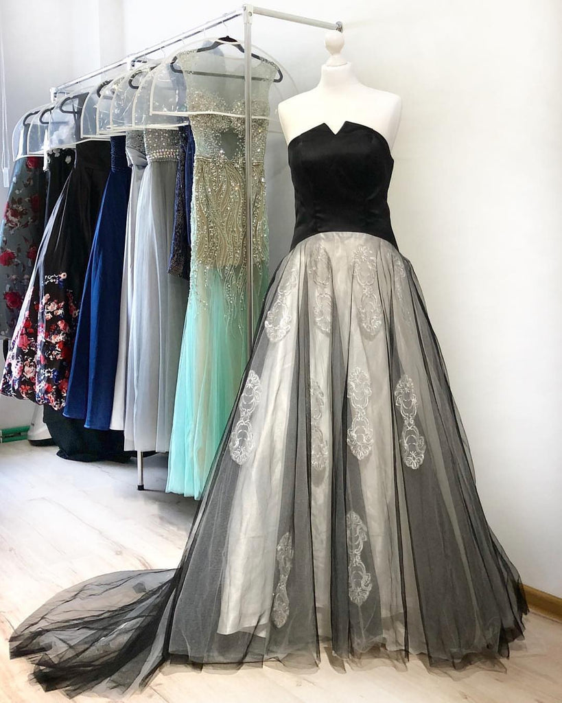 A Line Black Strapless Appliques Long Cheap Prom Dresses DMI48