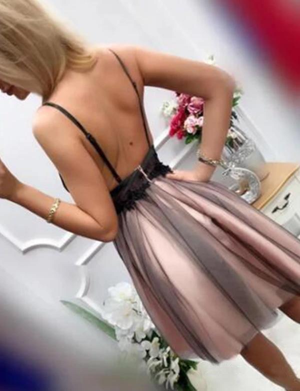 Stylish A Line V Neck Gray Short Homecoming Dresses With Appliques DMO43