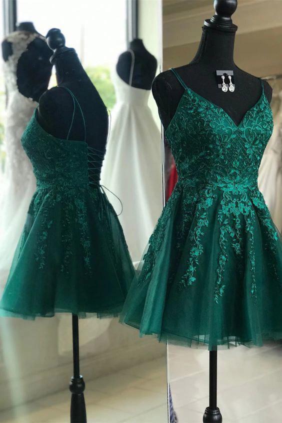 Emerald Green A Line Tulle Homecoming Dress With Straps V-neck Short Prom Dress DM1041