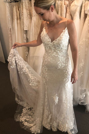 Elegant Spaghetti Straps Mermaid Lace Appliques Backless Wedding Dresses DMW3