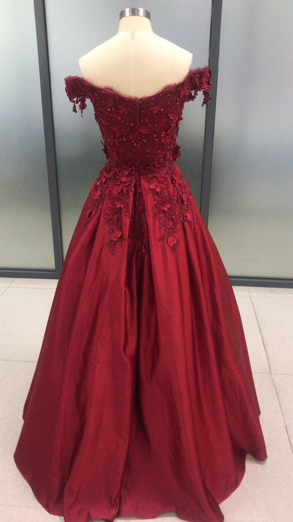 Ball Gown Burgundy Sleeveless Off the Shoulder Lace Applique Prom Dresses DMC77