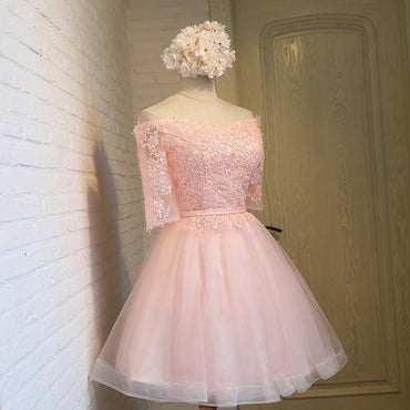 Cute Off shoulder Half Sleeves Lace Appliqued Short Homecoming Dresses DM368