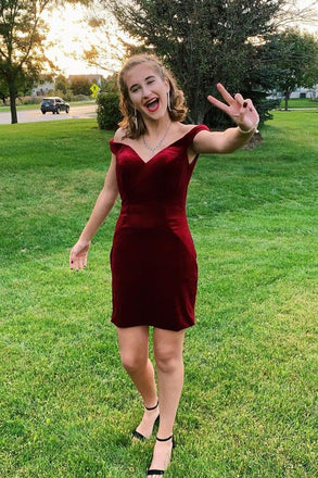 Off the Shoulder Burgundy Velvet Bodycon Short Homecoming Dresses DMHD27