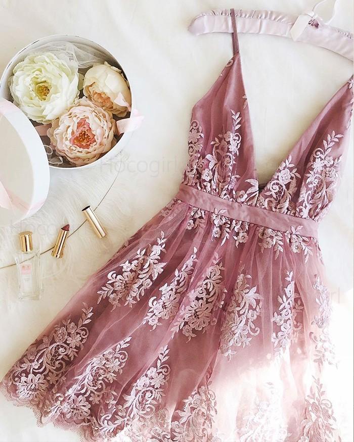 A Line Lace Appliqued V-neck Short Homecoming Dress DMO68