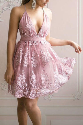 A Line Lace Appliqued V-neck Short Homecoming Dress DMO68