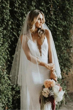 Mermaid V-neck Backless Wedding Dresses With Bruish Train, Bridal Gowns DM1902