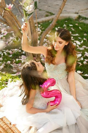 Princess A-line Spaghetti Straps Tulle Sweetheart Prom Dresses With Lace Appliques DM415