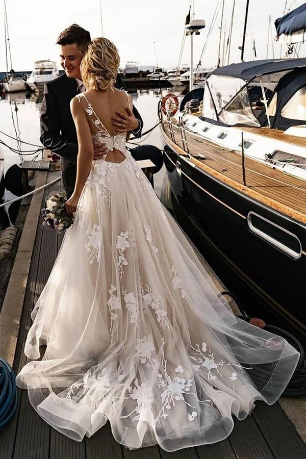 Gorgeous Tulle A-line Backless Boho Floral Appliques Beach Wedding Dresses DMW7