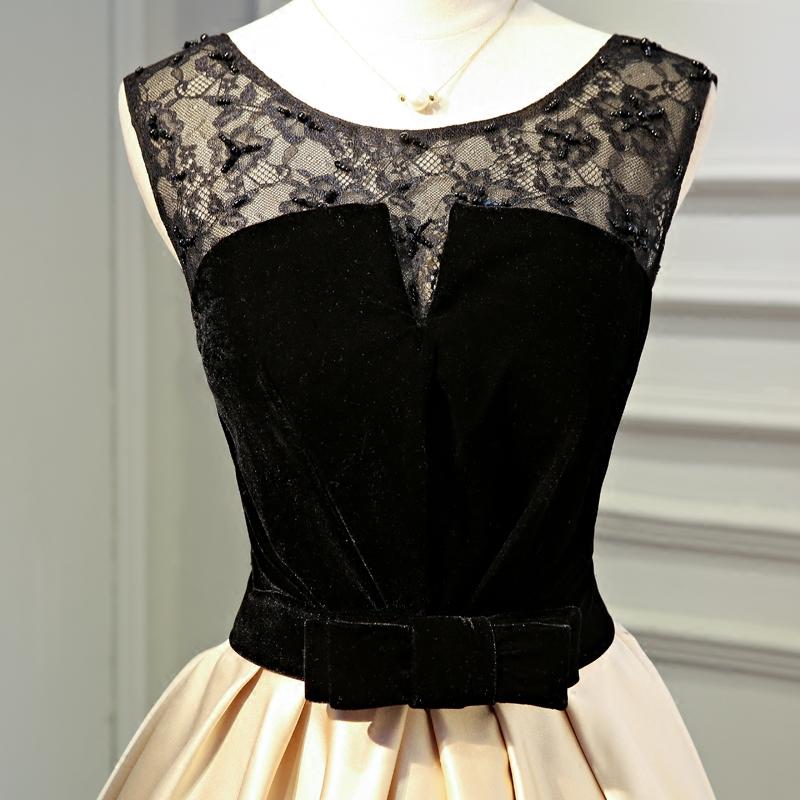 A Line Round Neck Satin Short Homecoming Dresses With Black Lace DMN48