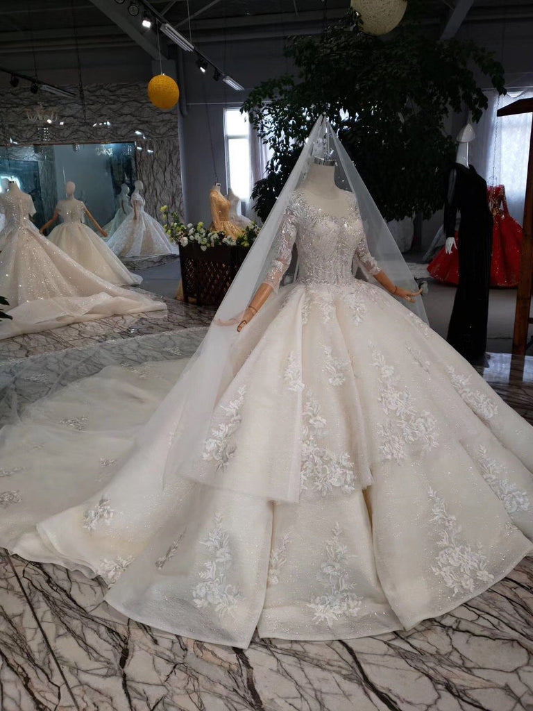 Elegant Scoop Ball Gown Wedding Dresses, 3/4 Sleeves Wedding Gown DMJ97
