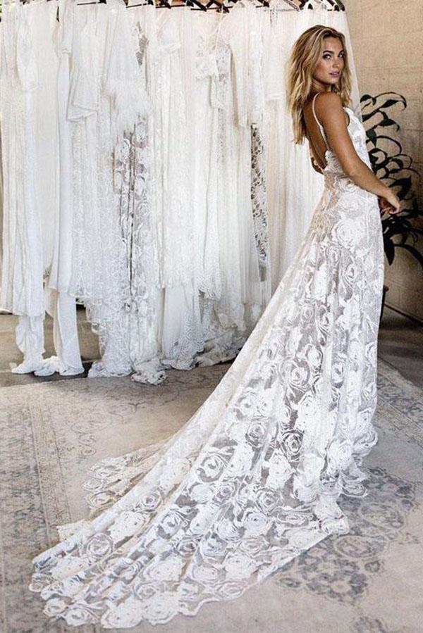 New Arrival Lace Backless V Neck Ivory Spaghetti Straps Beach Wedding Dresses DMC71