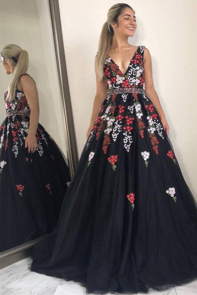 Charming V-Neck Black Floral Appliques Beading Sleeveless Long Prom Dress DMI40