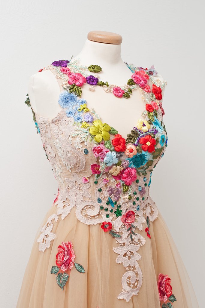 A-line Sleeveless Open Back Appliques Tulle Long Prom Dress Flowers DME81