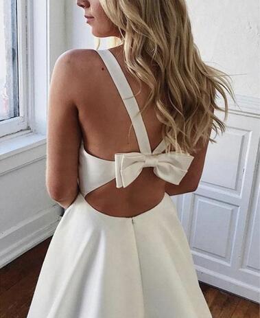 Classic V-neck Simple A Line Satin Bridal Dresses with Pockets Wedding Dress With Pockets DMW41