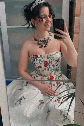 Elegant Strapless Off White A-line Floral Appliques Lace Long Prom Dresses DMP111