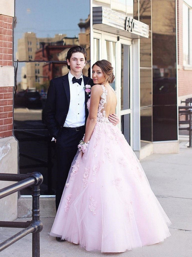 Elegant Pink Ball Gown Prom Dresses With Lace Appliques DMO90