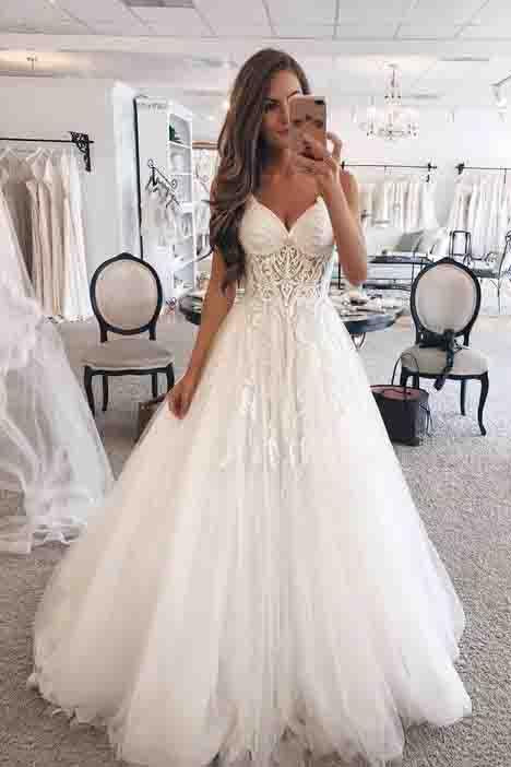 Elegant A-Line Spaghetti Straps Long Tulle Wedding Dress with Appliques DMF1