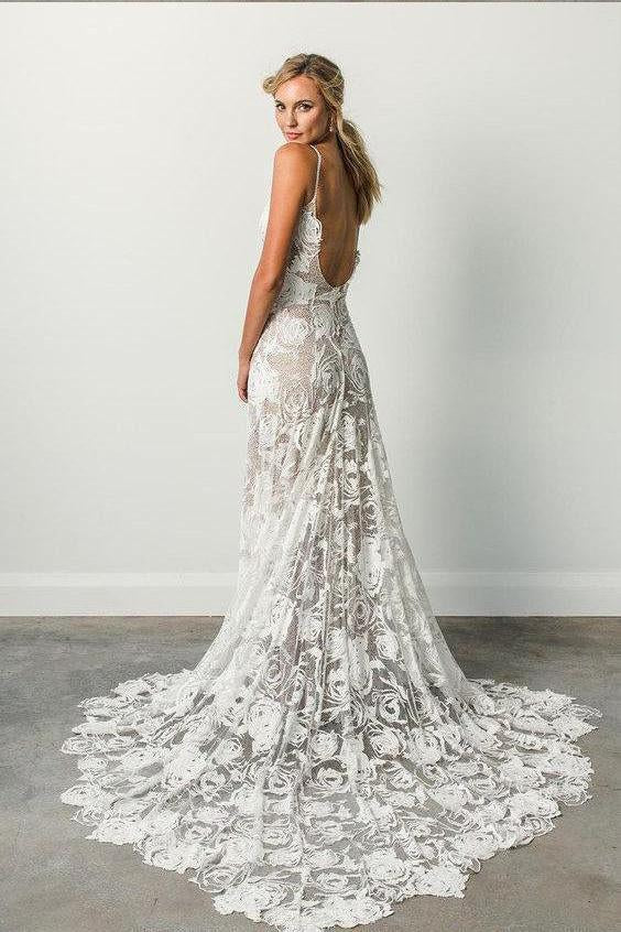 New Arrival Lace Backless V Neck Ivory Spaghetti Straps Beach Wedding Dresses DMC71