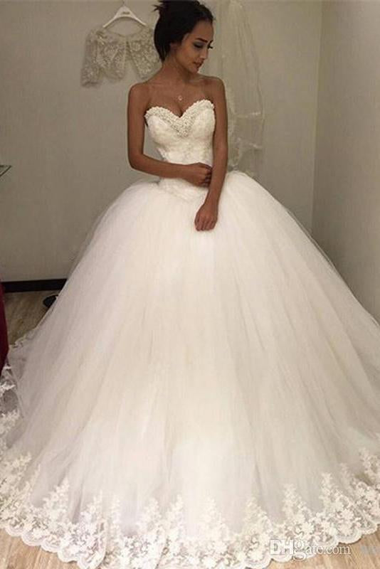 Sweetheart Sleeveless Tulle Long Ball Gown Wedding Dress with Lace Appliques DMH97