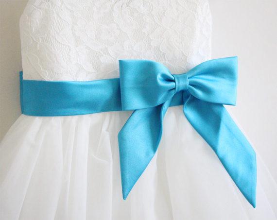 Light Ivory Blue Ribbon Lace Tulle Flower Girl Dress With Blue Sash/Bows DM209