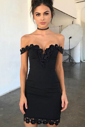 Sexy Sheath Off-the-Shoulder Short Black Homecoming Dress with Lace OKC36