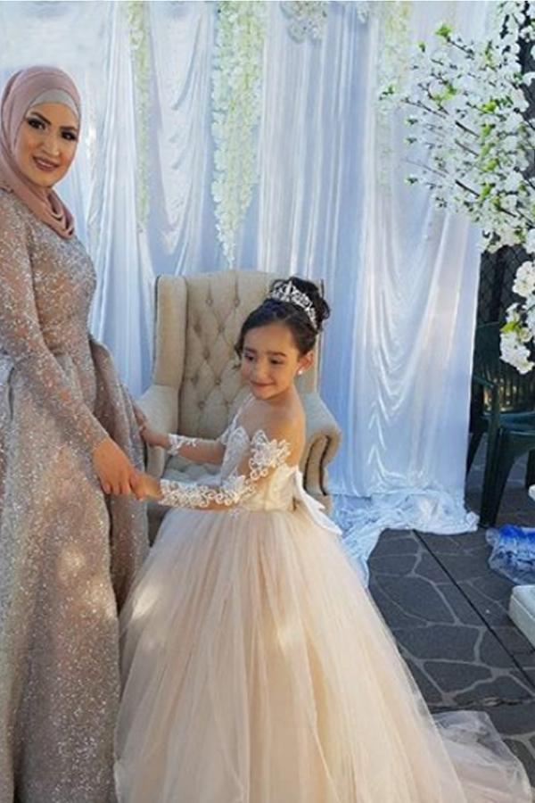 Princess Ball Gown Long Sleeves Tulle Long Flower Girl Dress with Lace Appliques DMB98