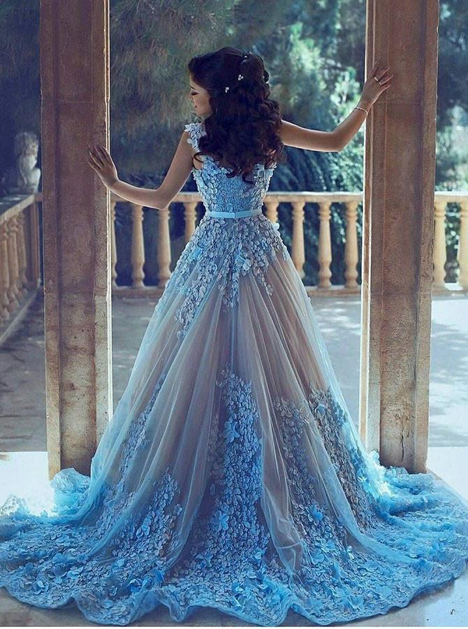 A-Line Blue Sleeveless Tulle Wedding Dress stunning With Chapel Train DM202
