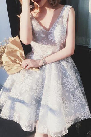 A Line V neck Lace Sleeveless Tulle Short Ball Gowns Light Grey Short Homecoming Dress DM204