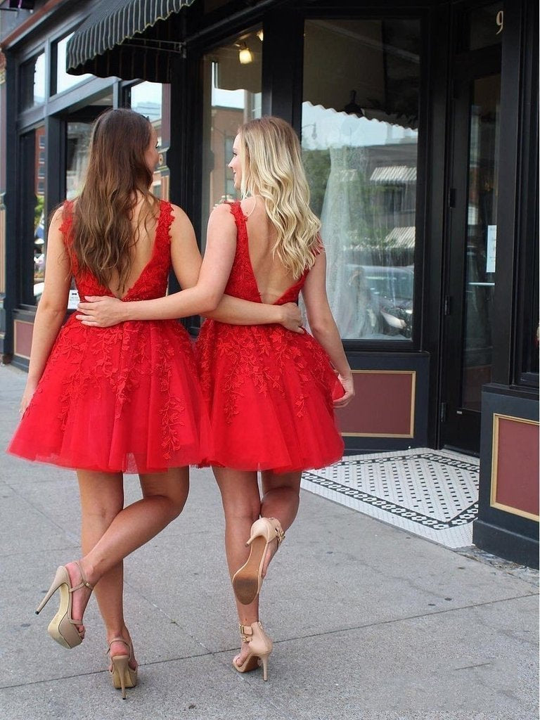 Red Lace Applique Beaded Homecoming Dresses V Neck Tulle Short Prom Dress DMO11