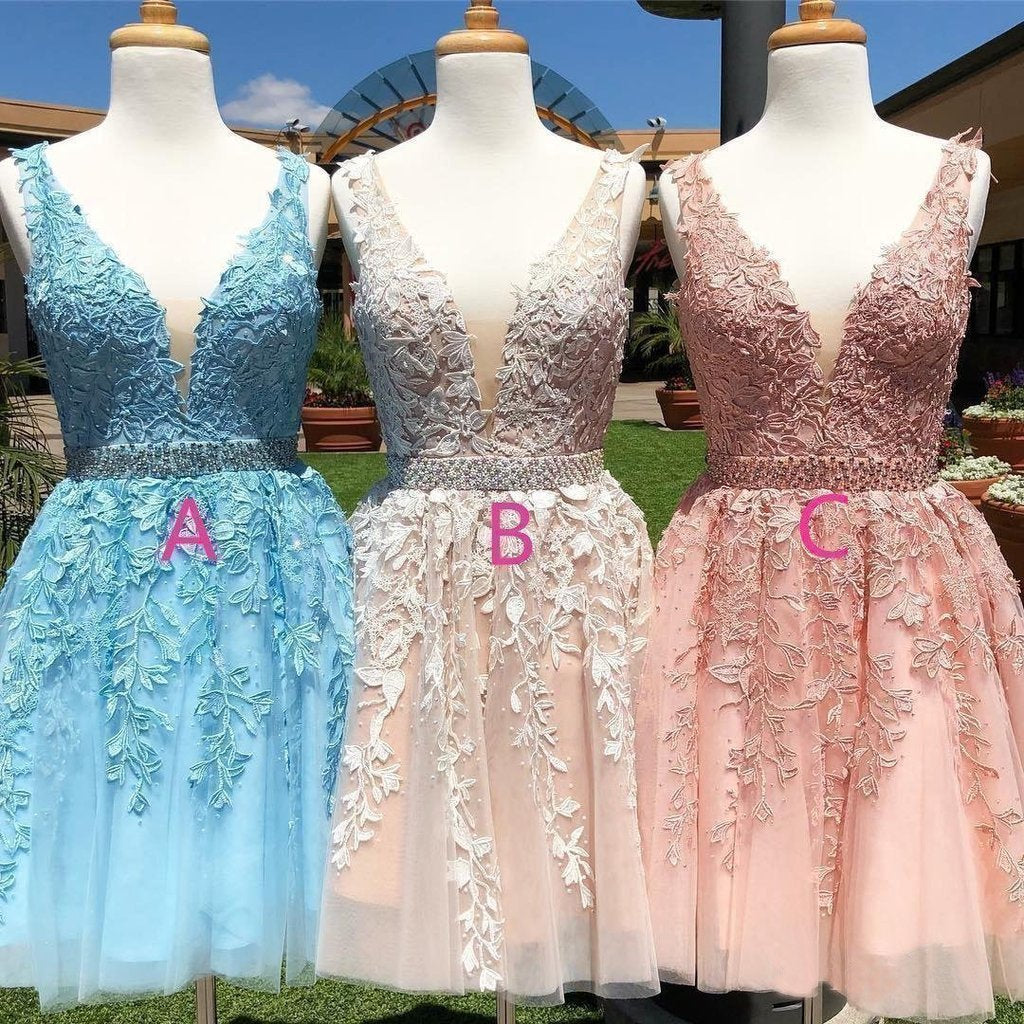 Red Lace Applique Beaded Homecoming Dresses V Neck Tulle Short Prom Dress DMO11