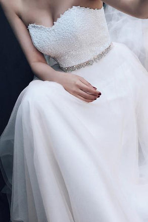 Sweetheart Strapless A-line Lace Tulle Beading Wedding Dresses With Court Train DM559