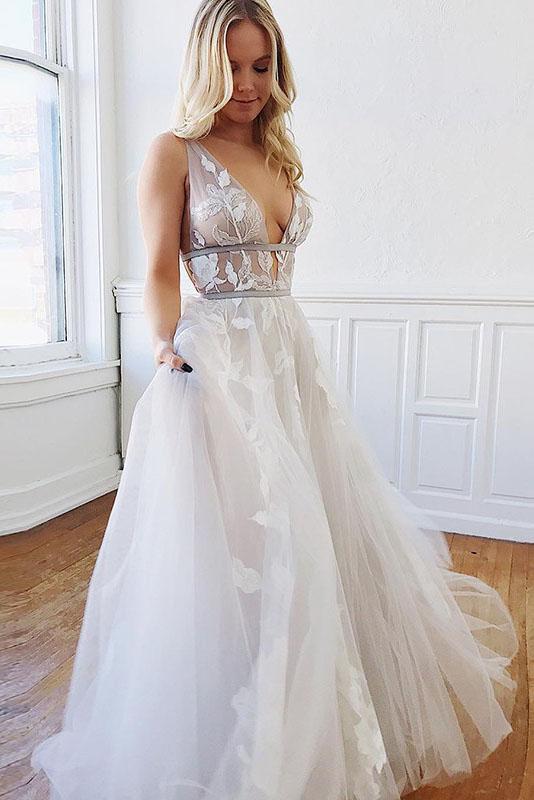 A Line Deep V-Neck Backless White Tulle Prom Dress With Appliques DMQ63