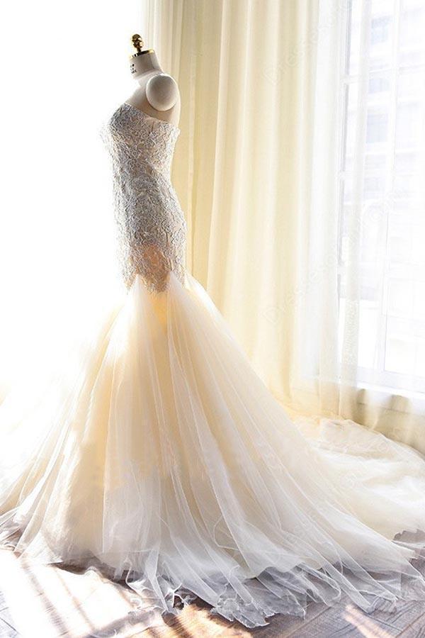 Fashion Tulle Mermaid Lace Appliques Sweetheart Wedding Dress With Count Train DM590