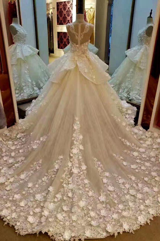 Princess Lace Appliqued Flowers Chapel Train Wedding Dresses,Pretty Bridal Gown DM222