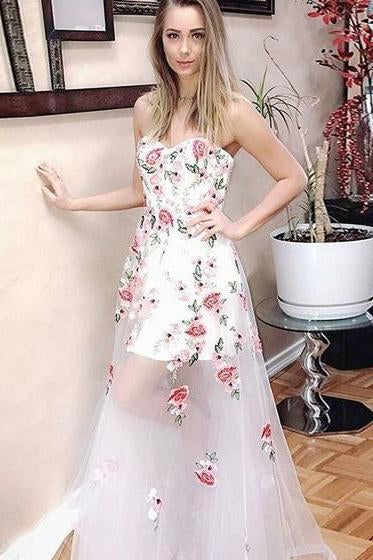 A-Line Sweetheart Long White Tulle Prom Dress with Floral Appliques DMF73