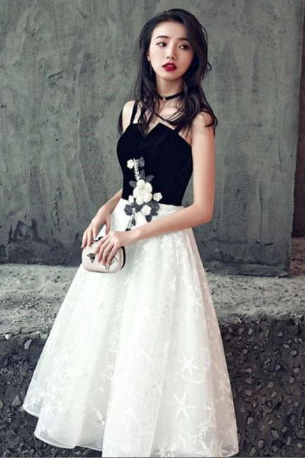 Elegant Black and White Short A Line Lace Homecoming Dresses DMD39